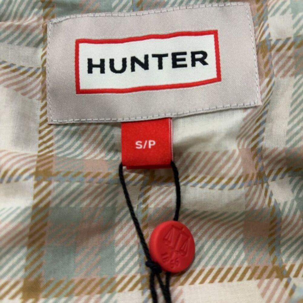 Hunter Lightweight Cropped Field Jacket with Plaid Trim - Picture 3 of 3